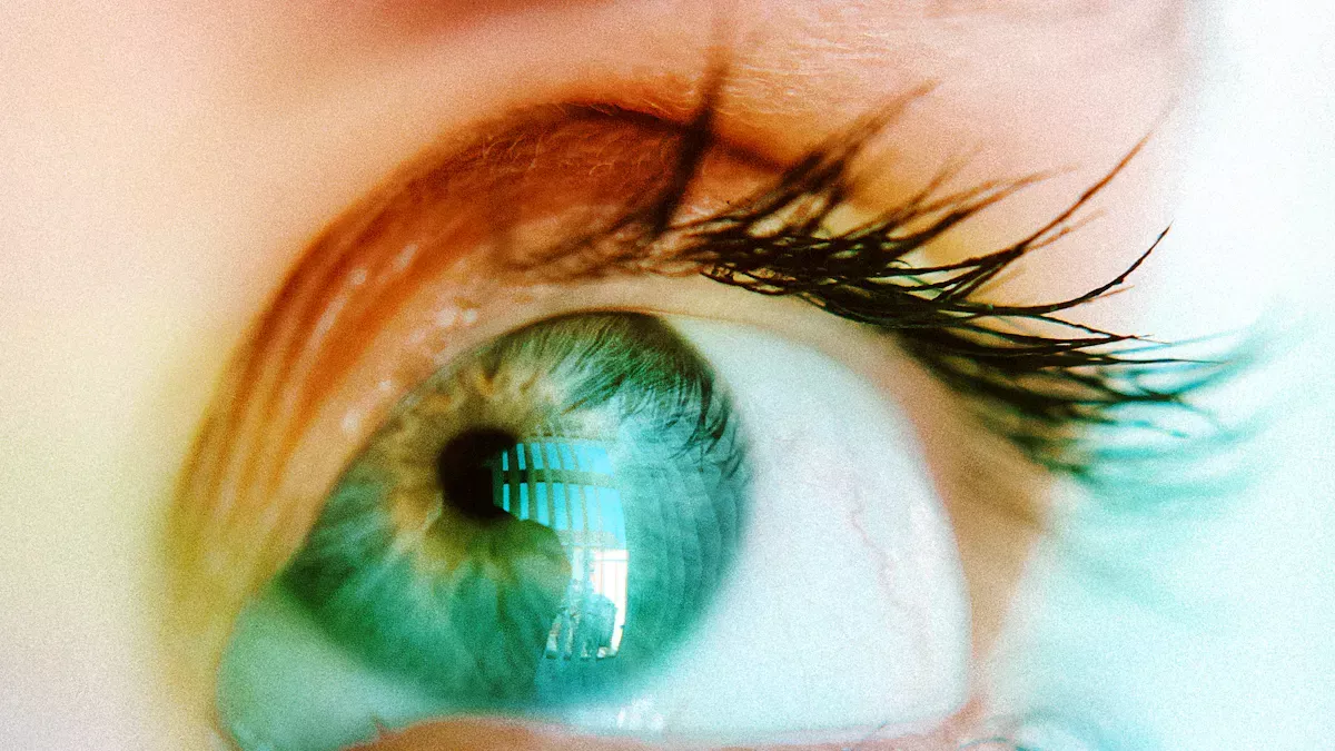 Best Color Contact Lenses for Summer Looks